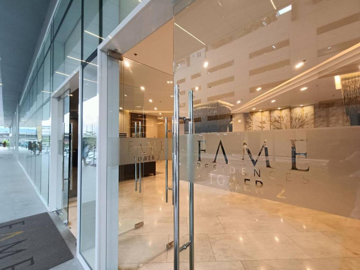 Penthouse At Fame 41st Floor, Shangrila-megamall * Manila